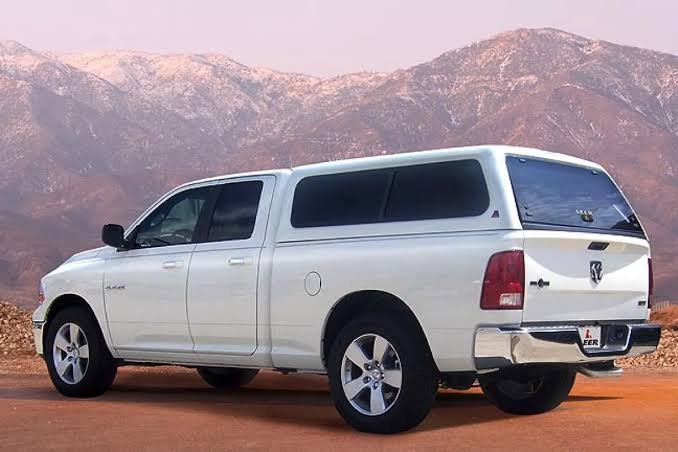 LEER 100XQ Ford F-350 Camper Shell product image